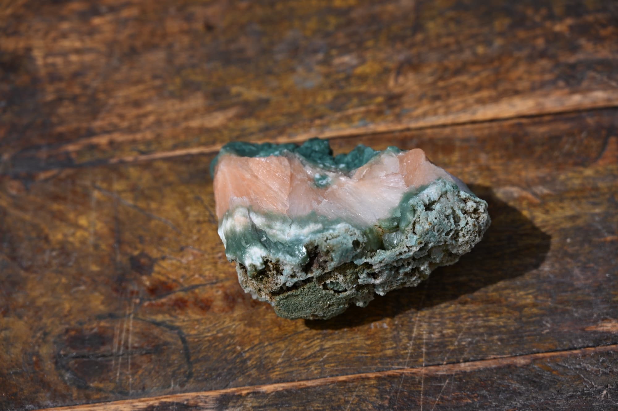 Stilbite and Celadonite on Basalt Matrix — view 25