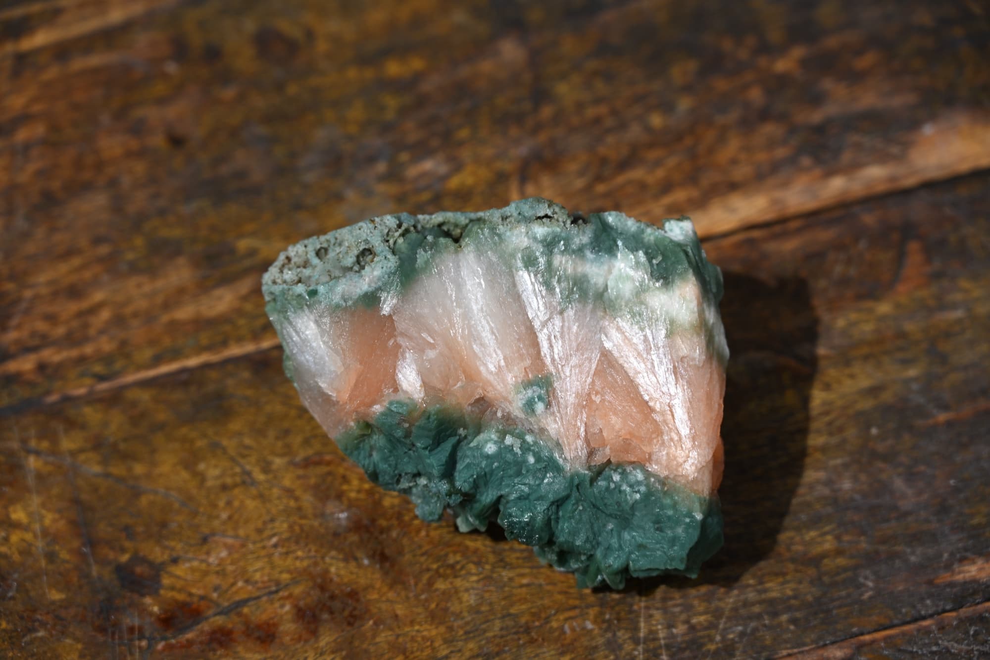 Stilbite and Celadonite on Basalt Matrix — view 27